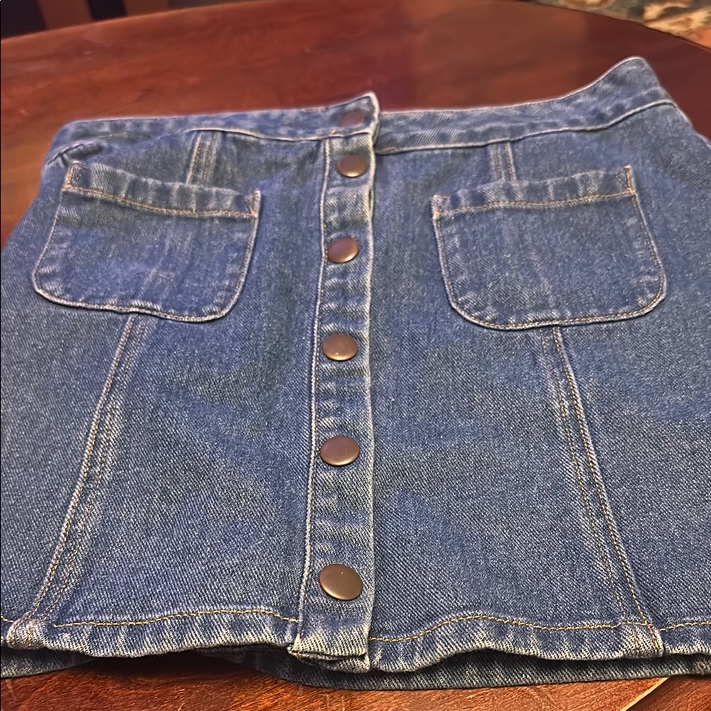 Brandy Melville Blue Denim Mini Skirt with Pockets- size 27 (small)